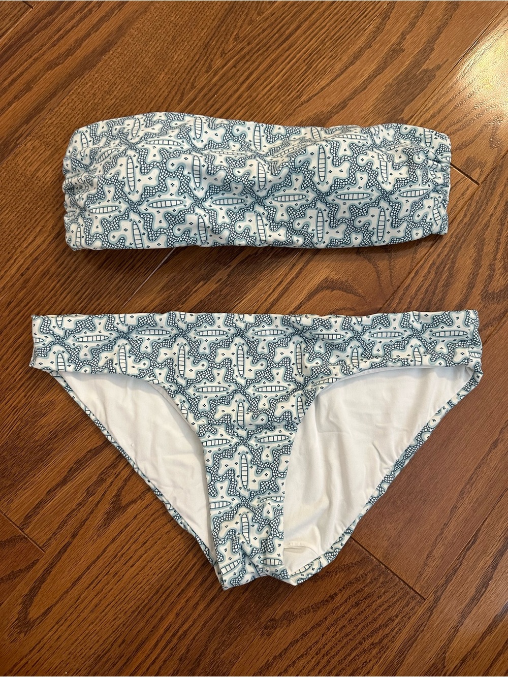 Emporio Sirenuse White and Blue Printed Bandeau Bikini le sirenuse